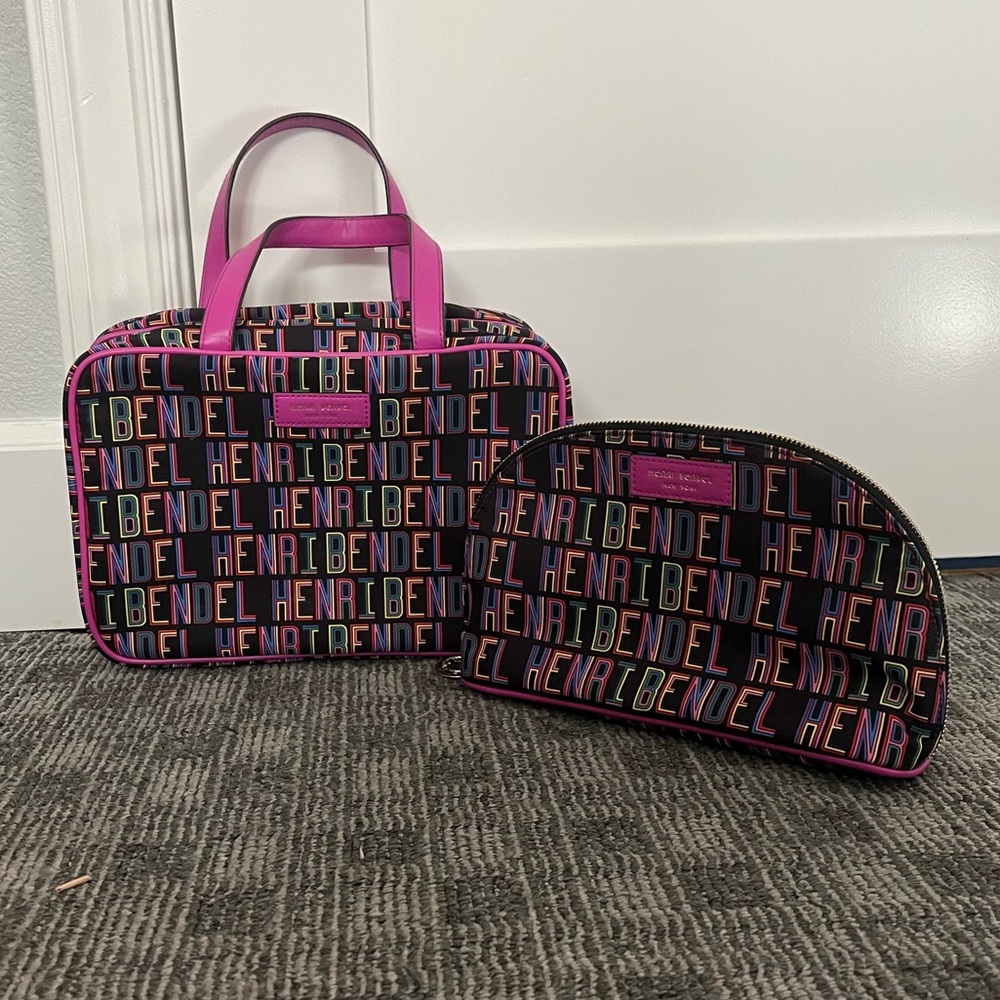 💓Henri Bendel Toiletry Bags